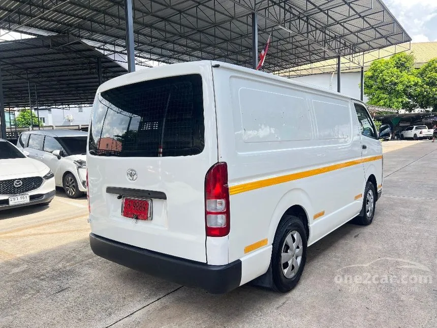 2009 Toyota HIACE Economy D4D Van