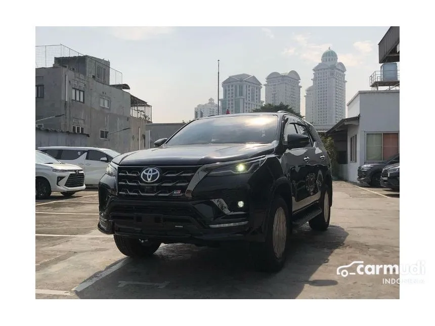 Jual Mobil Toyota Fortuner 2024 GR Sport 2.8 di DKI Jakarta Automatic SUV Hitam Rp 605.000.000