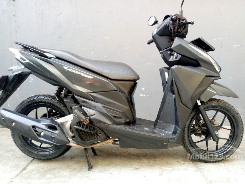 Jual Motor Honda Vario 2015 150 Automatic 0.2 di Jawa Barat Automatic ...