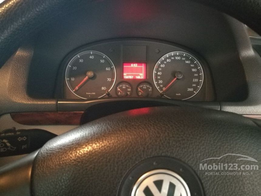 2010 Volkswagen Touran TSI MPV