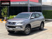 2015 Toyota Fortuner 2.4 (ปี 15-18) V SUV