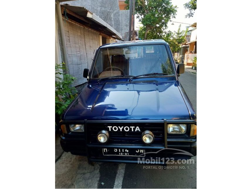 1986 Toyota Kijang MPV Minivans