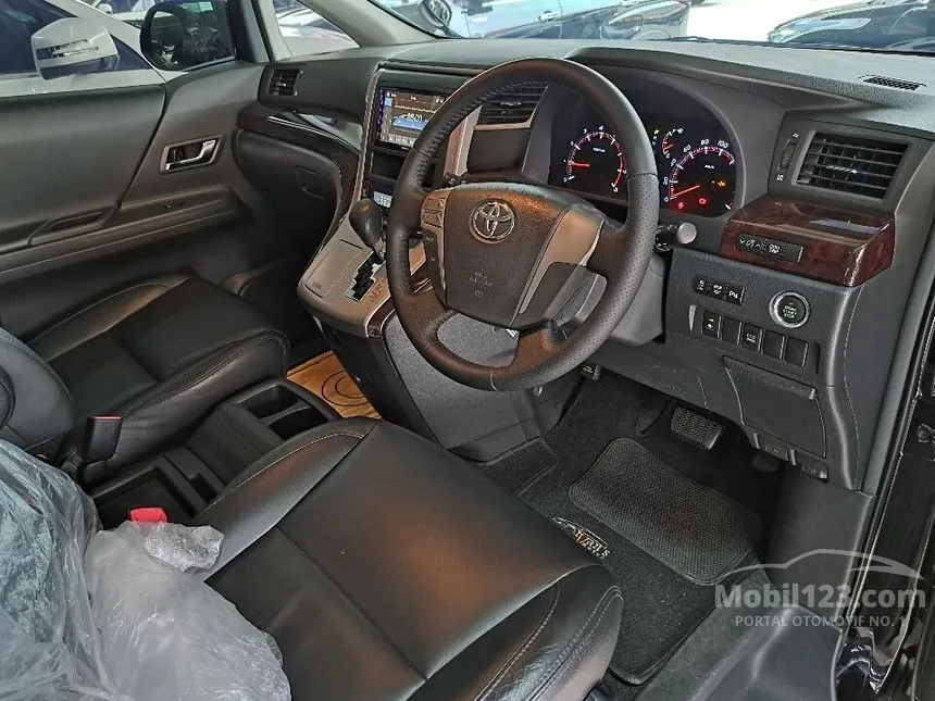 2014 Toyota Alphard S MPV