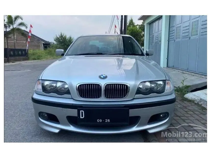 Jual Mobil BMW 325i 2001 2.5 di Jawa Barat Automatic Sedan Silver Rp 169.000.000