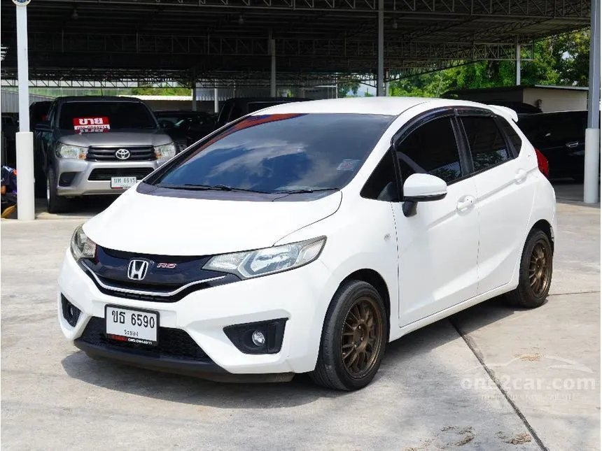 2015 Honda JAZZ V Hatchback