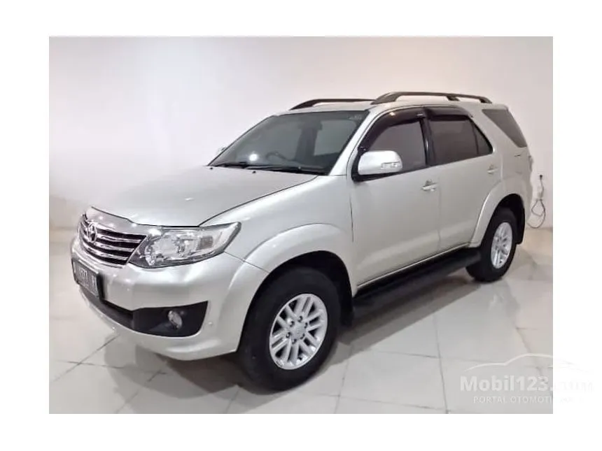 Jual Mobil Toyota Fortuner 2012 G 2.5 di Jawa Barat Automatic SUV Silver Rp 245.000.000