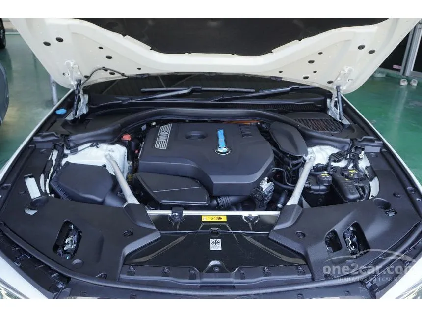 2020 BMW 530e M Sport Sedan