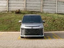 2023 Toyota Voxy 2.0 (Non Premium Color) MPV TSS SIAP PAKAI