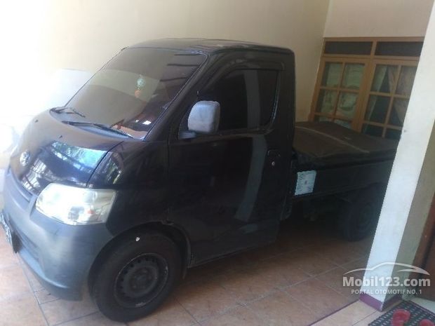  Daihatsu  Gran Max Mobil  bekas  dijual di Semarang Jawa  