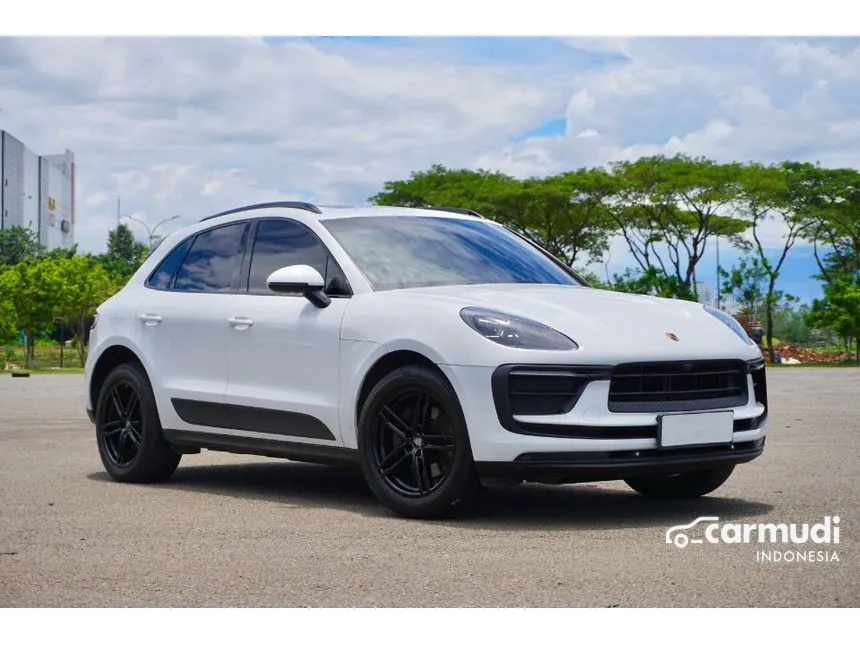 2014 Porsche Macan SUV
