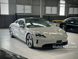 2024 Porsche Taycan 4S Performance Battery Sedan