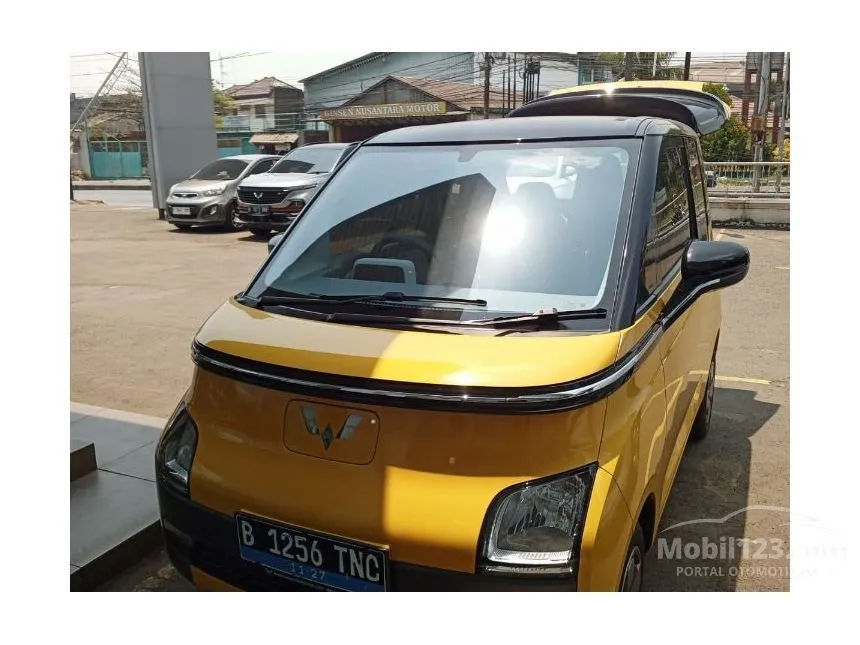 Jual Mobil Wuling EV 2023 Air ev Charging Pile Long Range di DKI Jakarta Automatic Hatchback Kuning Rp 242.900.000