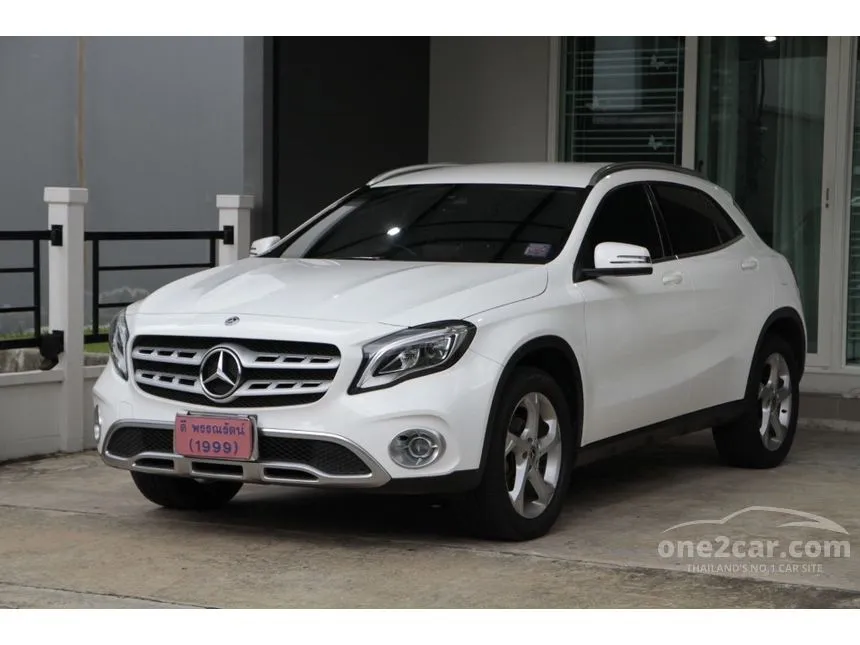 2020 Mercedes-Benz GLA200 Urban SUV