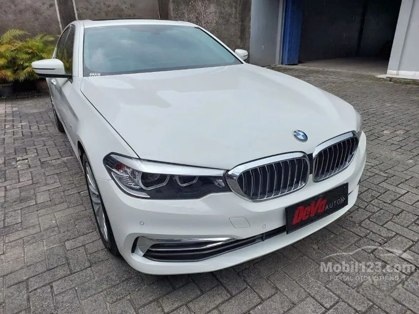 Jual Mobil BMW 530i 2018 Luxury 2.0 di DKI Jakarta Automatic Sedan Putih Rp 650.000.000