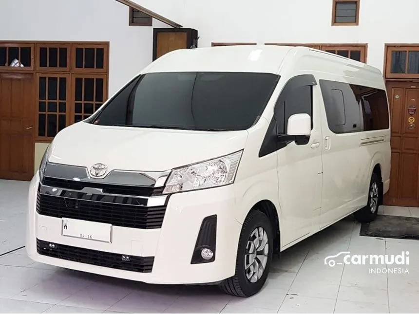 Jual Mobil Toyota Hiace 2020 Premio 2.8 di Jawa Timur Manual Van Wagon Putih Rp 665.000.000