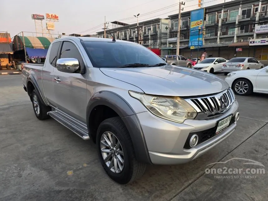 2015 Mitsubishi TRITON GLS Plus Mega Cab Pickup