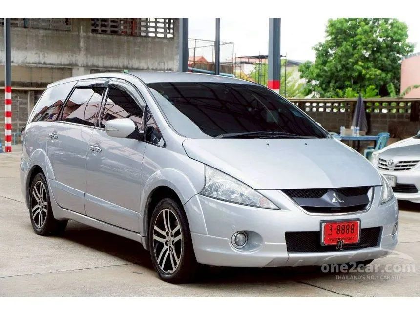 2009 Mitsubishi SPACE WAGON GLS Wagon