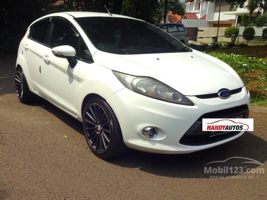 Jual Mobil Ford Fiesta 2011 Trend 1.4 di DKI Jakarta 