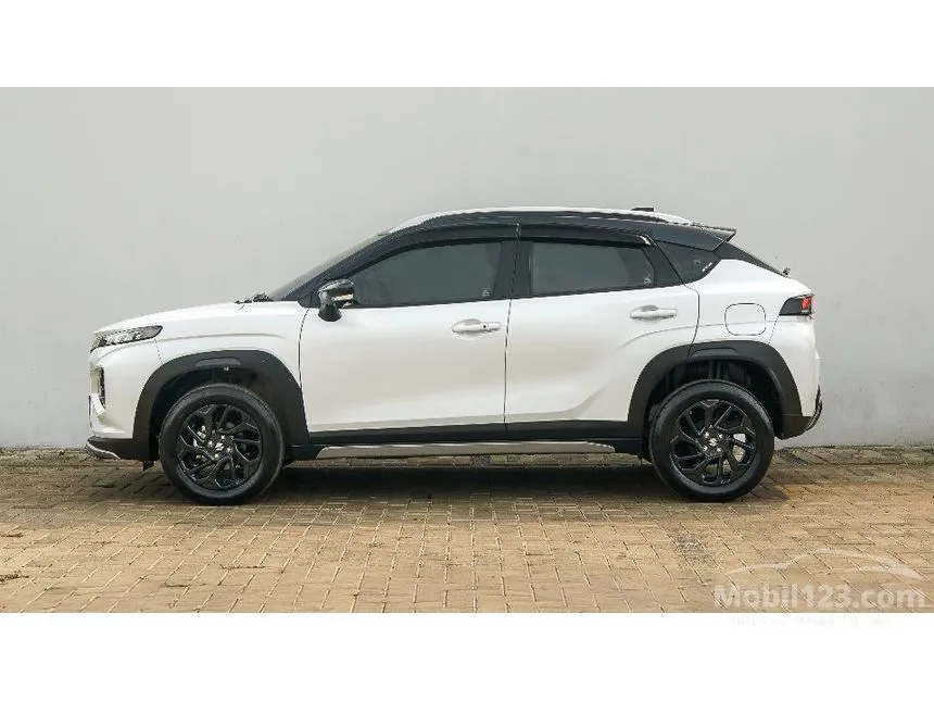 2025 Suzuki Fronx SGX Hybrid SUV