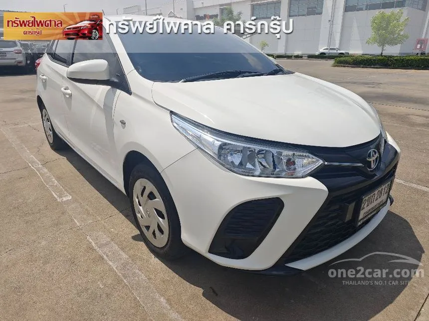 2022 Toyota YARIS Entry Hatchback