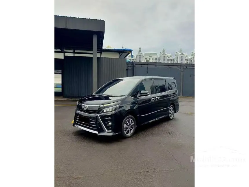 2017 Toyota Voxy MPV