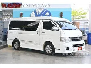 2011 Toyota VENTURY 2.7 V Van