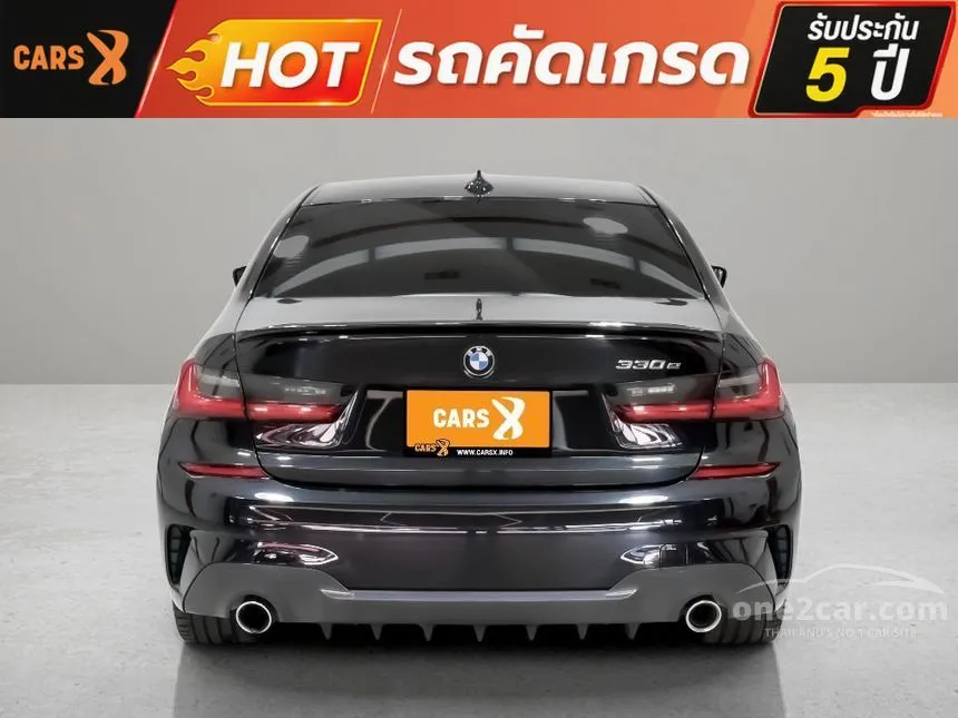 2021 BMW 330e M Sport Sedan