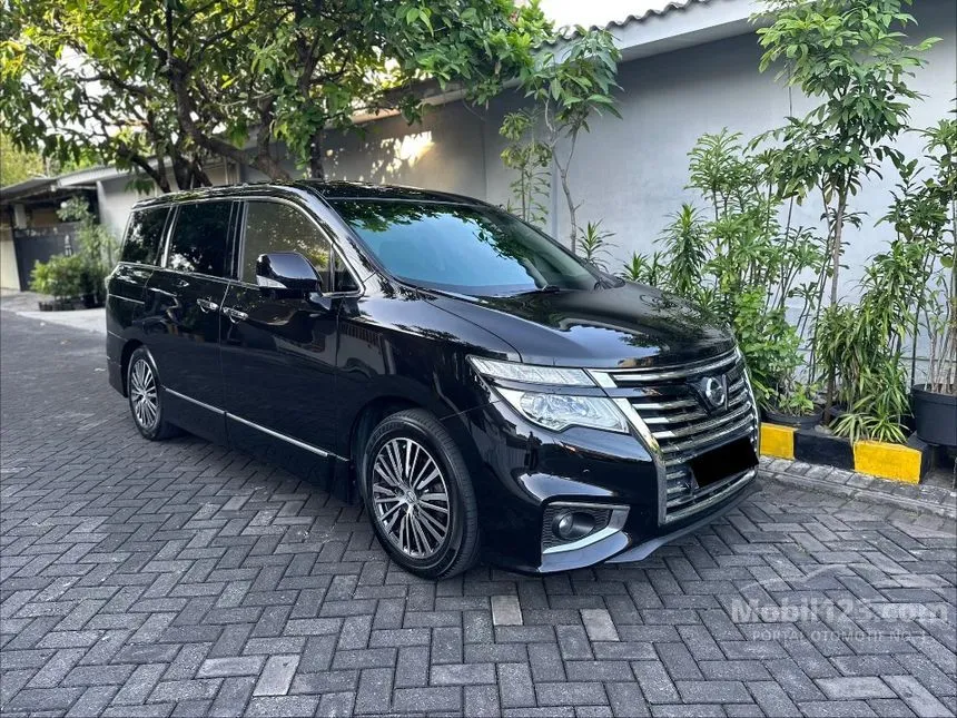 2014 Nissan Elgrand Highway Star MPV
