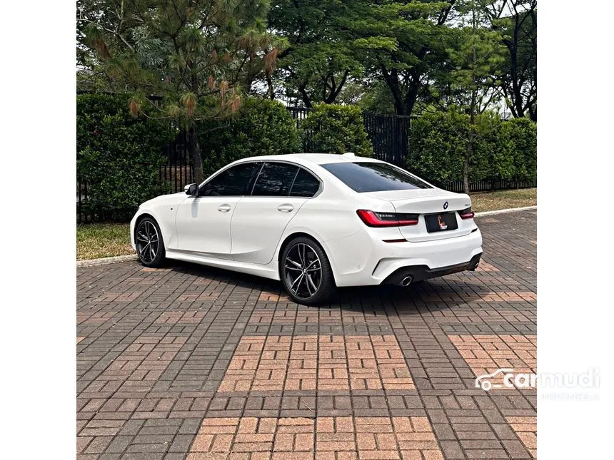 2021 BMW 330i M Sport Sedan