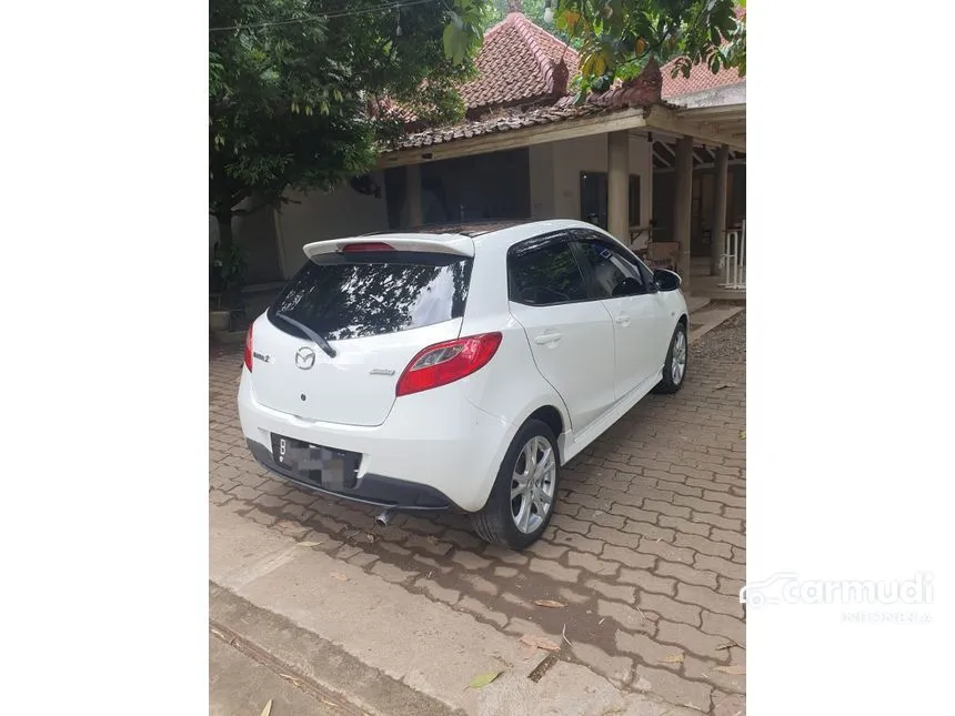 2011 Mazda 2 R Hatchback