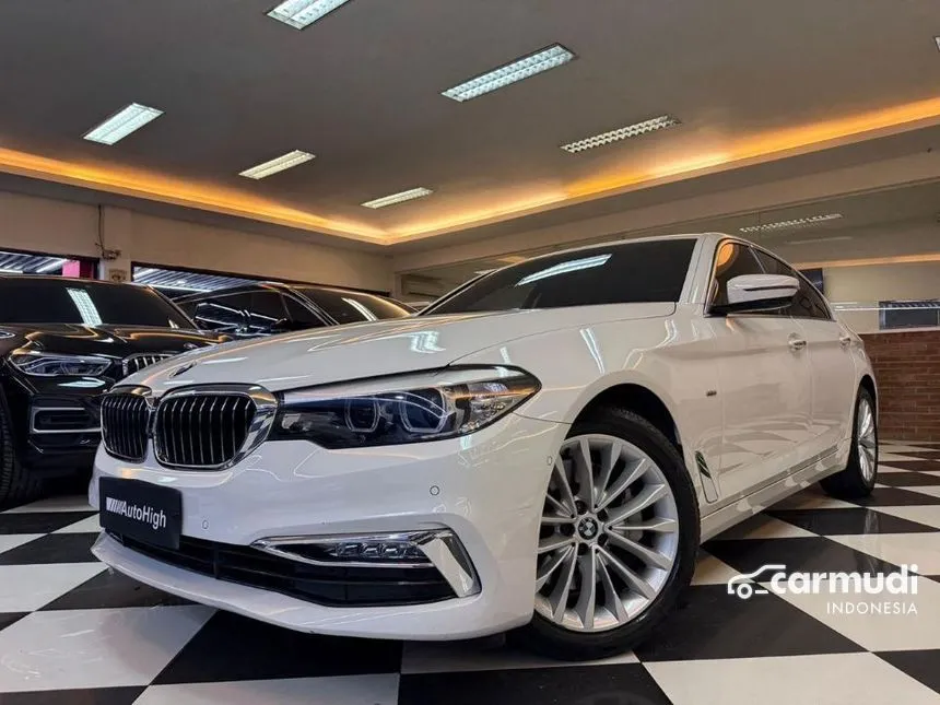2017 BMW 530i Luxury Sedan