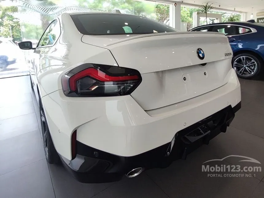 2023 BMW 220i M Sport Coupe