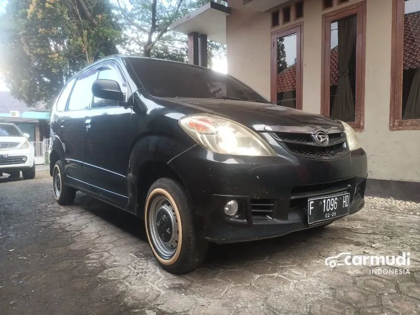 2011 Daihatsu Xenia Li DELUXE MPV