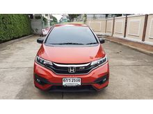 2017 Honda Jazz 1.5 (ปี 14-18) RS i-VTEC Hatchback AT