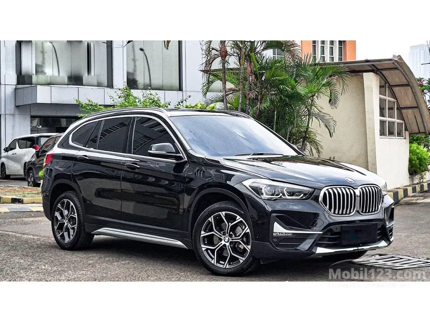 Jual Mobil BMW X1 2021 sDrive18i xLine 1.5 di Banten Automatic SUV Hitam Rp 619.000.000