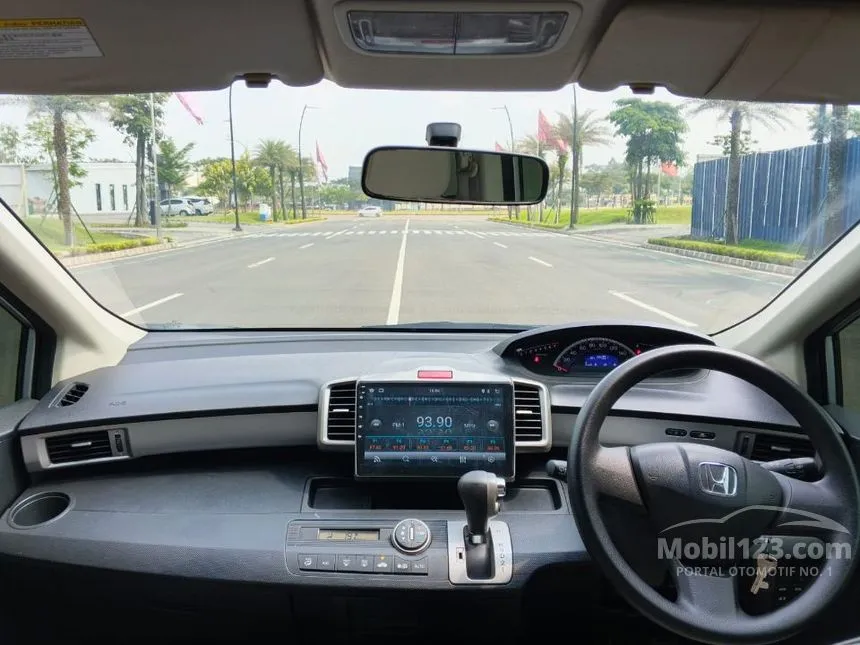 2013 Honda Freed E MPV