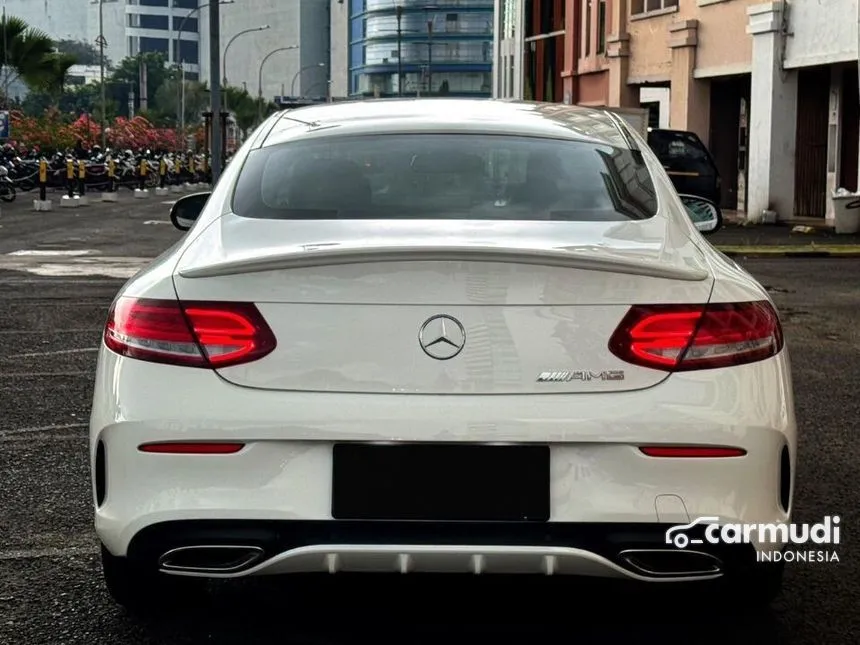 2018 Mercedes-Benz C200 AMG Line Coupe