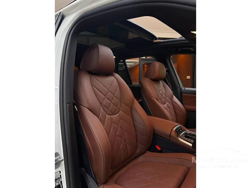 2025 BMW X5 xDrive40i M Sport SUV