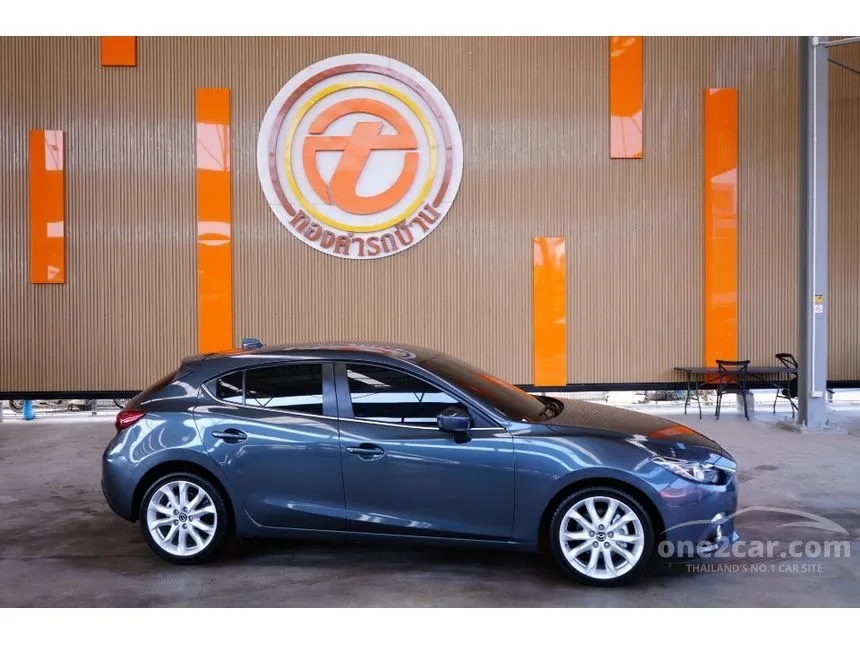 2014 Mazda 3 S Sports Hatchback