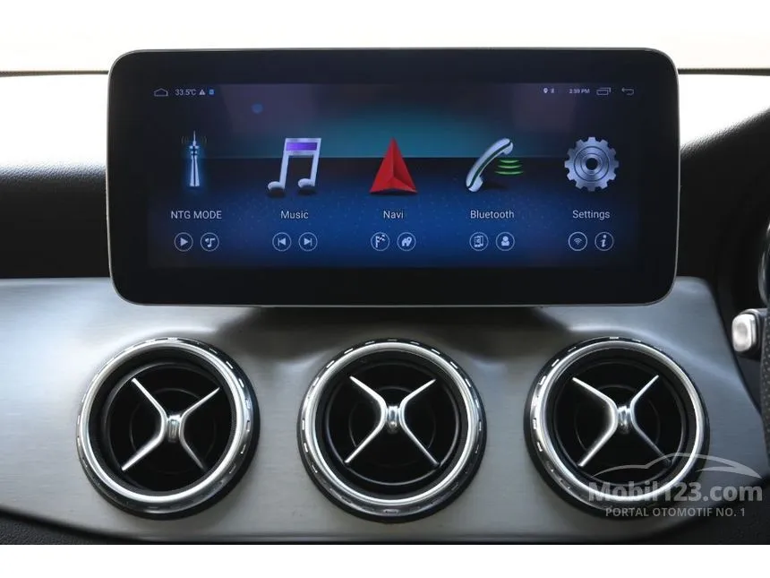 2015 Mercedes-Benz GLA200 AMG SUV
