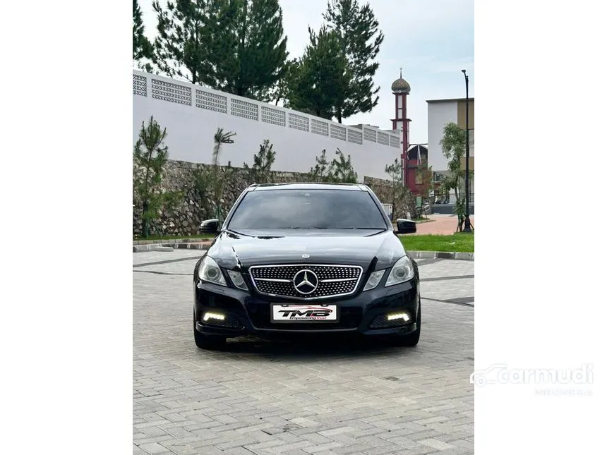 2010 Mercedes-Benz E300 Elegance Sedan