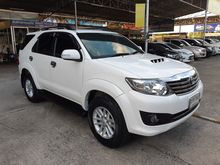 2014 Toyota Fortuner 2.5 (ปี 12-15) V SUV AT