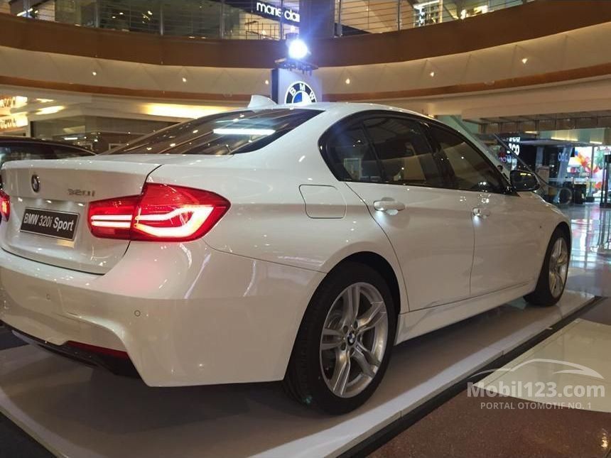 Jual Mobil  BMW  320i 2019 M  Sport  2 0 di DKI Jakarta 