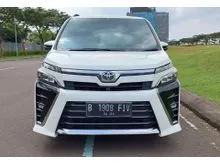 2018 Toyota Voxy 2.0 R80 Wagon