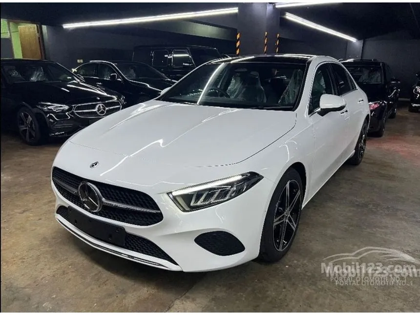 2025 Mercedes-Benz A200 Progressive Line Sedan