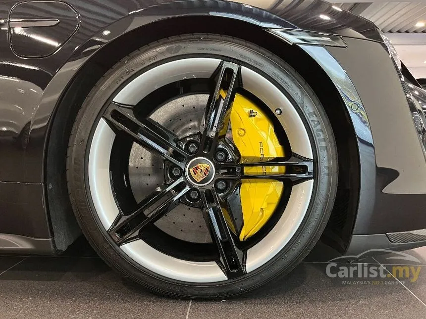 2020 Porsche Taycan Turbo S Sedan