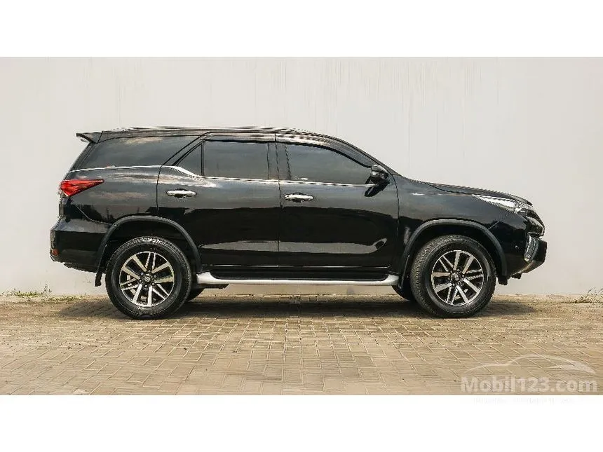2020 Toyota Fortuner VRZ 4X2 SUV