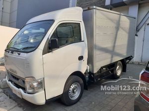 2021 Isuzu Traga 2.5 Van Box Aluminium