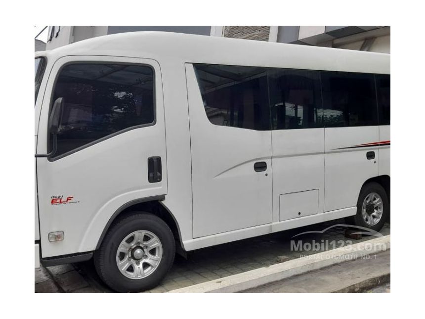 Isuzu elf 2020