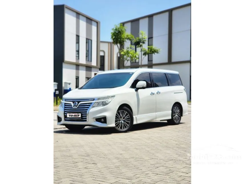 2014 Nissan Elgrand Highway Star MPV
